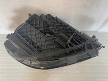 Laden Sie das Bild in den Galerie-Viewer, Frontscheinwerfer Mercedes-Benz W246 A2479060505 LED Links Headlight SCH8231998132ap