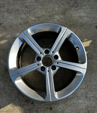 Laden Sie das Bild in den Galerie-Viewer, 1x Alufelge 17 Zoll 6.5&quot; 5x112 Mercedes-Benz Rim Wheel