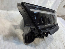 Laden Sie das Bild in den Galerie-Viewer, Frontscheinwerfer Opel Mokka 9847939680 Links Scheinwerfer Headlight SCH2491329686jd
