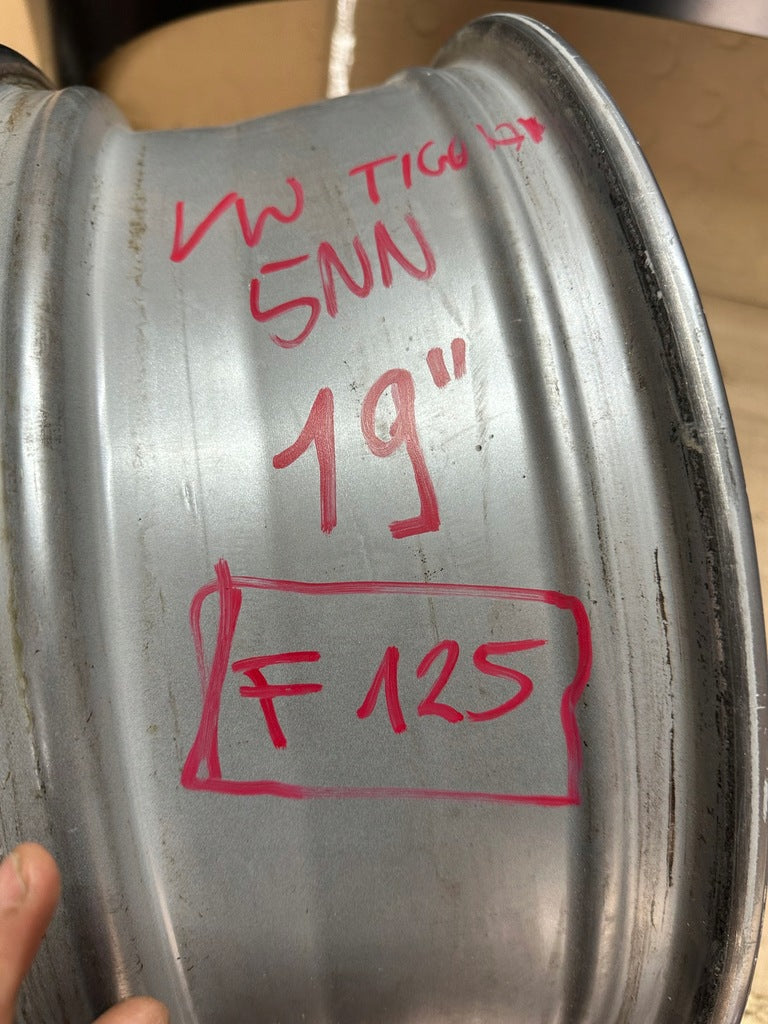 1x Alufelge 19 Zoll 7.0" 5x112 43ET 5NN601025C VW Tiguan Allspace Rim Wheel FEL8812800698cl