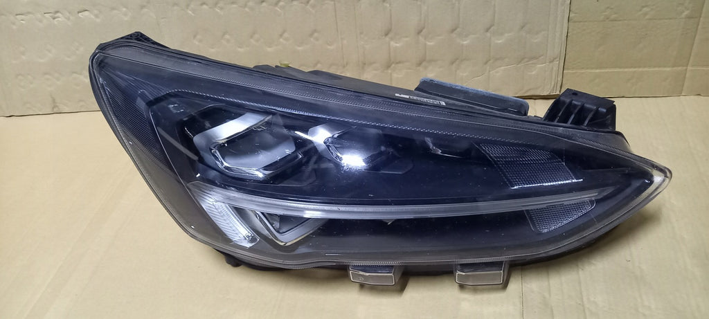 Frontscheinwerfer Ford Focus MX7B-13E014 Rechts Scheinwerfer Headlight