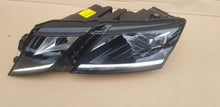 Laden Sie das Bild in den Galerie-Viewer, Frontscheinwerfer Skoda Octavia III 5E1941015D Full LED Links Headlight SCH4310679596dy
