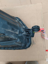 Laden Sie das Bild in den Galerie-Viewer, Frontscheinwerfer Skoda Octavia III 5E1941015 Links Scheinwerfer Headlight SCH2256282291an