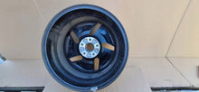 Load image into Gallery viewer, 1x Alufelge 17 Zoll 7.0" 5x114.3 50ET 52910-DD100 Hyundai Kona Rim Wheel FEL6809202325ci