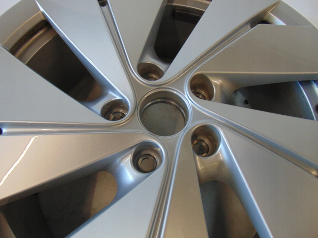 1x Alufelge 17 Zoll 7.0" 5x112 40ET 571601025 VW Tiguan Rim Wheel FEL4895716085yj