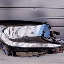 Frontscheinwerfer Toyota Aygo X Rechts Scheinwerfer Headlight SCH5927323093cz