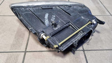 Load image into Gallery viewer, Frontscheinwerfer VW Touareg 7l6 7L6941015CE 89307871 Links Headlight