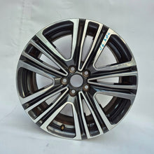 Laden Sie das Bild in den Galerie-Viewer, 1x Alufelge 17 Zoll 6.5" 5x112 6F9601025A Seat Rim Wheel FEL1151773243cg