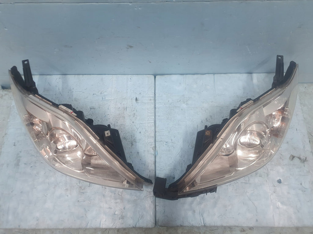 Frontscheinwerfer Mazda 5 -C235-51040 Ein Stück (Rechts oder Links) Headlight