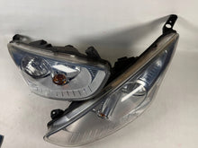 Load image into Gallery viewer, Frontscheinwerfer Ford B-Max AV113W030 AV113W29 Ein Stück (Rechts oder Links) SCH2675114762un