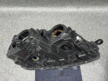 Load image into Gallery viewer, Frontscheinwerfer Skoda Octavia III 5E1941017B Links Scheinwerfer Headlight SCH3440404158kt