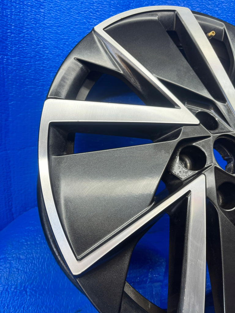 1x Alufelge 18 Zoll 7.5" 5x112 48ET Glanz Schwarz 5E3601025AD Mg Octavia 5e3 Iv