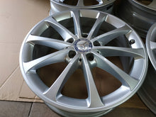 Load image into Gallery viewer, 4x Alufelge 17 Zoll 6.5" 5x112 44ET Glanz Silber A1774010300 Mercedes-Benz FEL3170420897ip