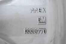 Laden Sie das Bild in den Galerie-Viewer, 1x Alufelge 16 Zoll 6.0&quot; 5x110 40ET Glanz Silber 13338770 Opel Corsa E D