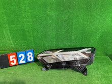 Load image into Gallery viewer, Frontscheinwerfer Dacia Sandero III CSC22515 Links Scheinwerfer Headlight SCH7399657468zg