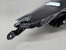Laden Sie das Bild in den Galerie-Viewer, Frontscheinwerfer Toyota Corolla 16-183 Links Scheinwerfer Headlight SCH3991693116ye