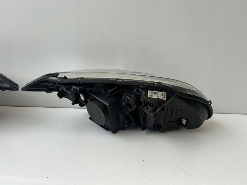 Frontscheinwerfer Renault Laguna III 260105823R 260601102R Ein Satz Headlight