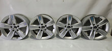 Laden Sie das Bild in den Galerie-Viewer, 4x Alufelge 16 Zoll 6.5" 5x112 44ET Matt 5C0071496 VW Passat Touran New Beetle FEL3334799336wi