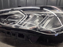 Laden Sie das Bild in den Galerie-Viewer, Frontscheinwerfer BMW 2 Tourer U06 5A42243 Links Scheinwerfer Headlight SCH6420112874ez