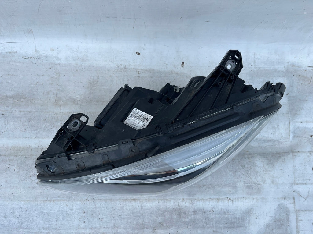 Frontscheinwerfer Mercedes-Benz W246 A2468207161 Xenon Links Headlight