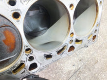 Laden Sie das Bild in den Galerie-Viewer, Motorblock Audi VW A8 BFM 4.2 335PS 246kW Benzin Unkomplett