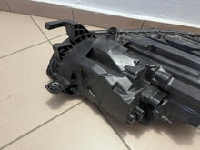 Laden Sie das Bild in den Galerie-Viewer, Frontscheinwerfer Skoda Octavia IV 5E4941015A LED Links Scheinwerfer Headlight SCH4003191978ux