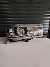 Laden Sie das Bild in den Galerie-Viewer, Frontscheinwerfer Toyota Hilux VIII 0K-56 2015-N1 Rechts Scheinwerfer Headlight SCH2828809464we
