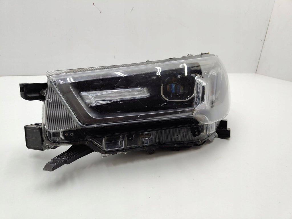 Frontscheinwerfer Toyota Hilux VIII Links Scheinwerfer Headlight SCH2048015696ar