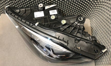 Laden Sie das Bild in den Galerie-Viewer, Frontscheinwerfer Mercedes-Benz A2069060703 Links Scheinwerfer Headlight