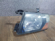 Laden Sie das Bild in den Galerie-Viewer, Frontscheinwerfer Mitsubishi Pajero III Xenon Links Scheinwerfer Headlight