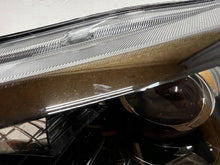 Load image into Gallery viewer, Frontscheinwerfer Skoda Superb 3V1941015A Xenon Links Scheinwerfer Headlight SCH1634355337yv