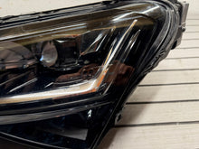 Laden Sie das Bild in den Galerie-Viewer, Frontscheinwerfer Skoda Superb III 3V1941015D Links Scheinwerfer Headlight SCH5399177368aj