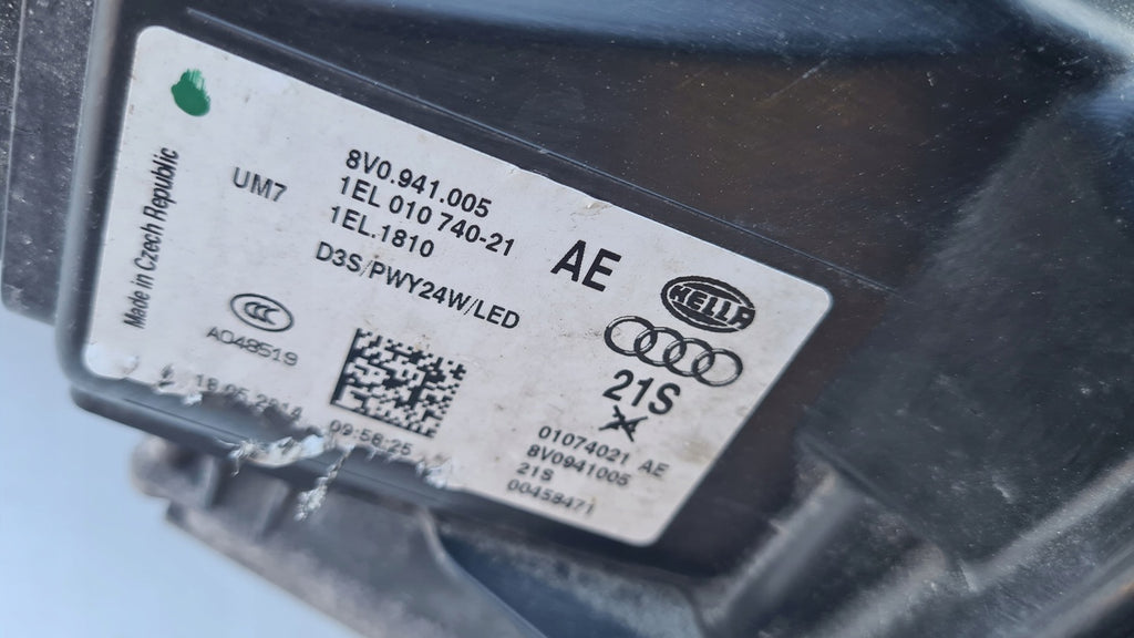 Frontscheinwerfer Audi A3 8V0941006AE LED Ein Stück (Rechts oder Links)