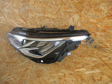 Laden Sie das Bild in den Galerie-Viewer, Frontscheinwerfer VW Golf VIII 5H1941029B LED Links Scheinwerfer Headlight