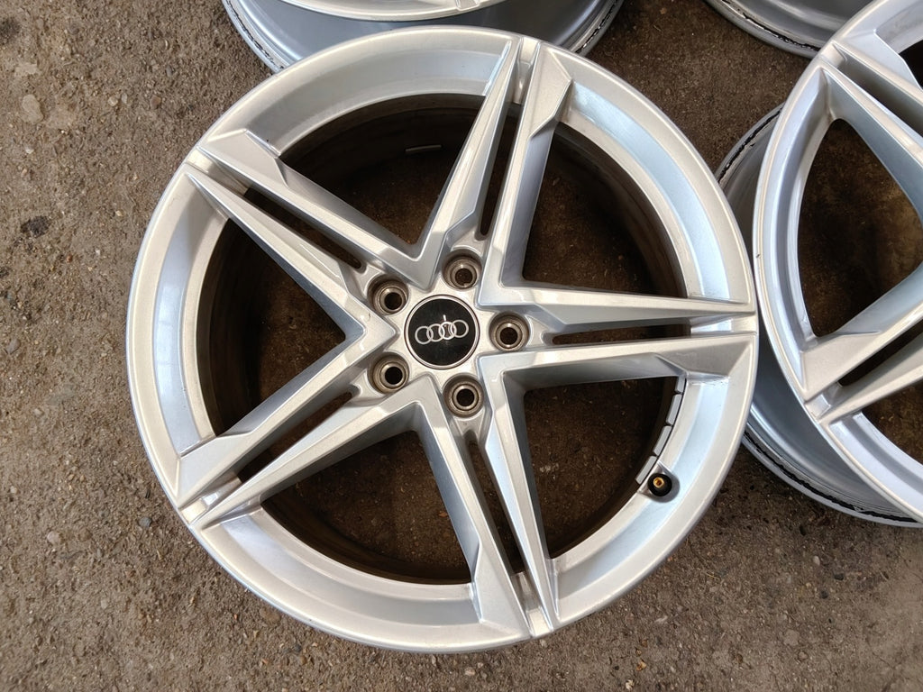 4x Alufelge 18 Zoll 8.0" 5x112 40ET Glanz Silber 8W0601025 Audi A4 B9 Rim Wheel FEL8694444181lk