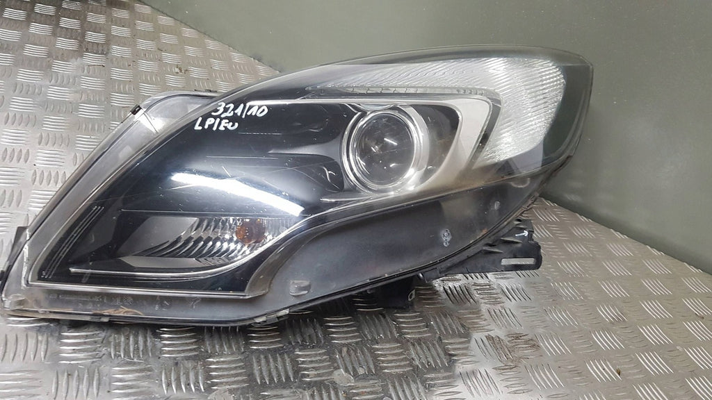 Frontscheinwerfer Opel Zafira C 030126320100 3399858L E10A6239 Xenon Links SCH6597209705oh