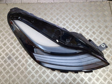 Laden Sie das Bild in den Galerie-Viewer, Frontscheinwerfer Tesla 3 1514953-00-D LED Rechts Scheinwerfer Headlight