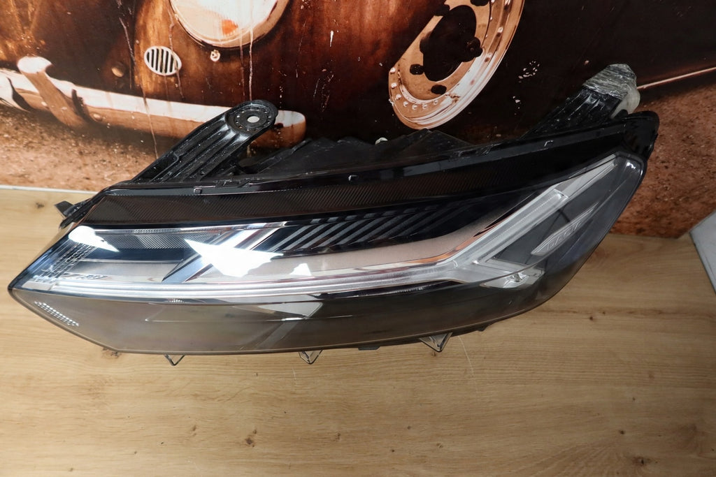 Frontscheinwerfer Dacia Sandero III Logan Jogger 260607161R LED Links Headlight