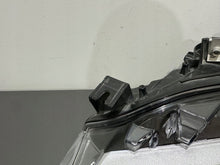 Laden Sie das Bild in den Galerie-Viewer, Frontscheinwerfer BMW 1 F21 F20 Xenon Links Scheinwerfer Headlight SCH7186951666cg