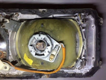 Laden Sie das Bild in den Galerie-Viewer, Frontscheinwerfer Mercedes-Benz W116 1305543050 Links Scheinwerfer Headlight