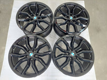 Laden Sie das Bild in den Galerie-Viewer, 4x Alufelge 19 Zoll 9.0" 5x112 38ET Glanz Schwarz 6880685 BMW X5 G05 G06 FEL9785873968ei