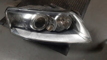 Laden Sie das Bild in den Galerie-Viewer, Frontscheinwerfer Audi A6 C6 Xenon Ein Stück (Rechts oder Links) Headlight