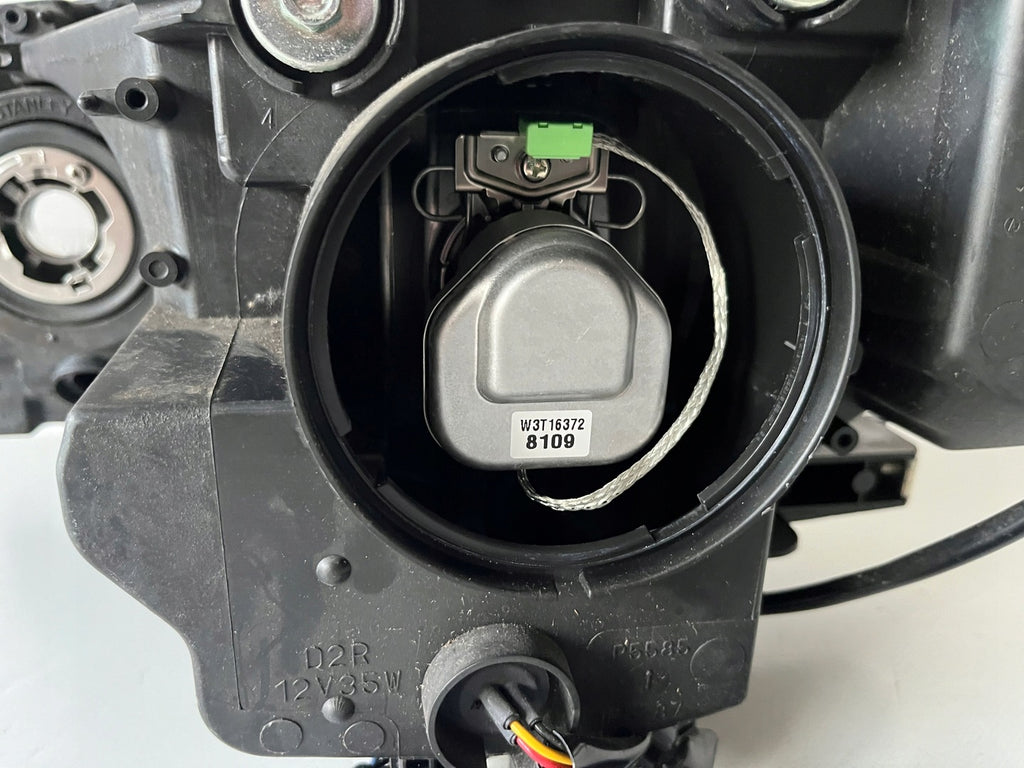 Frontscheinwerfer Mitsubishi Outlander II Xenon Rechts Scheinwerfer Headlight