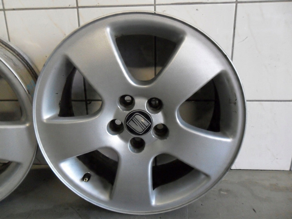 4x Alufelge 15 Zoll " 5x100 Seat Toledo Golf Rim Wheel