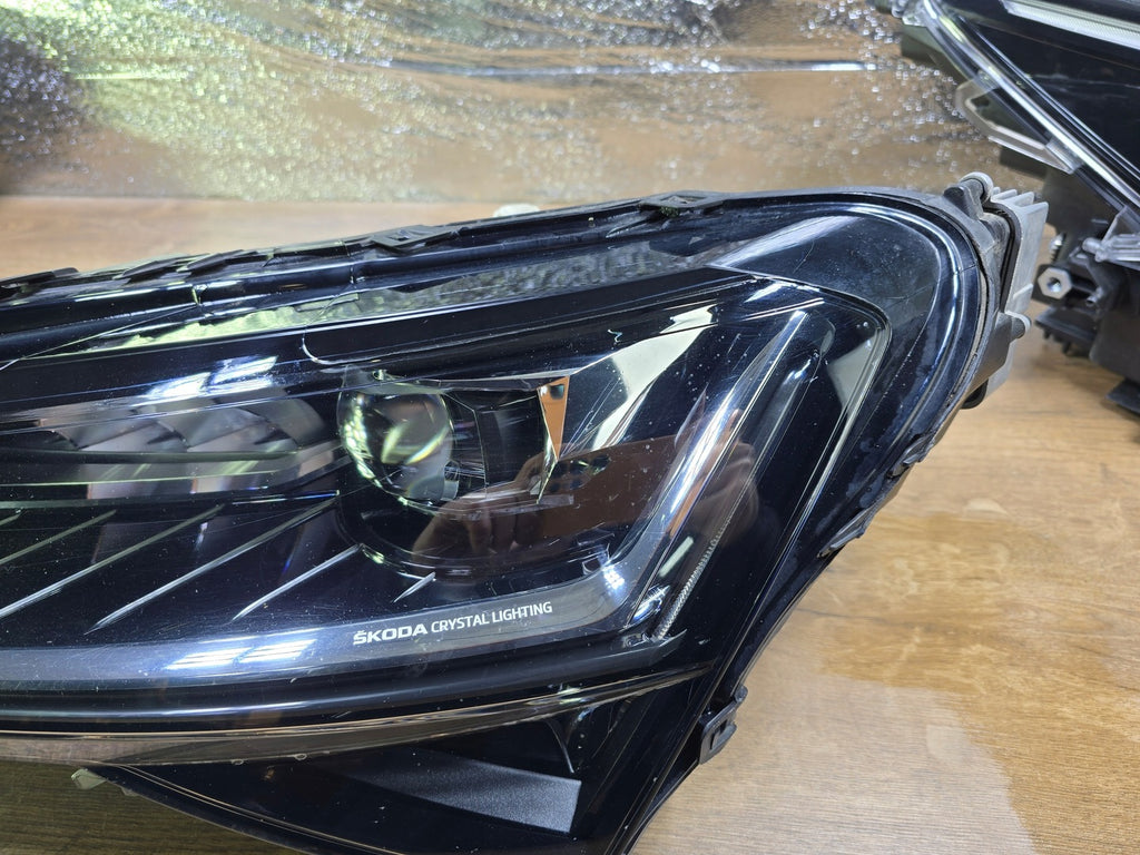 Frontscheinwerfer Skoda Superb III 3V1941015D Links Scheinwerfer Headlight