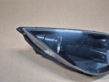Laden Sie das Bild in den Galerie-Viewer, Frontscheinwerfer Mitsubishi Colt VI I 8301B368 FALSE Scheinwerfer Headlight SCH9276359775vw