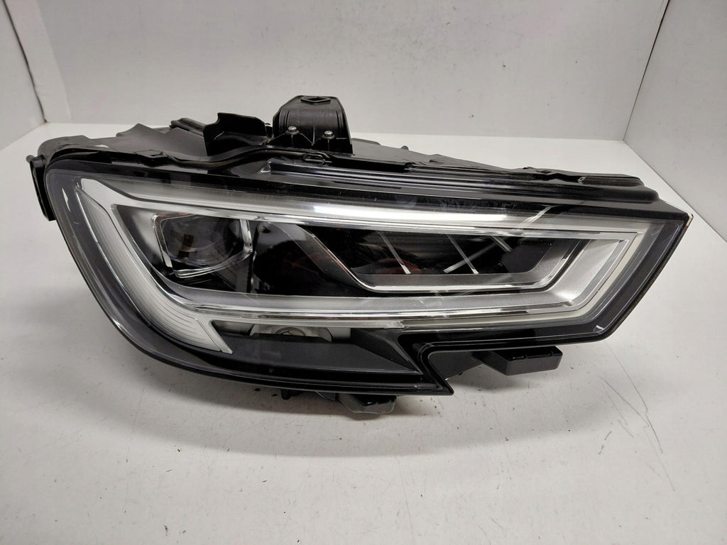 Frontscheinwerfer Audi A3 8V0941036 Rechts Scheinwerfer Headlight SCH4929351353ur