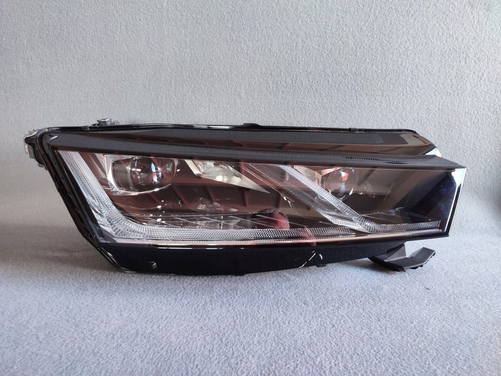 Frontscheinwerfer Skoda Octavia IV 5E4941016B LED Rechts Scheinwerfer Headlight SCH5483142113xk