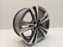 Laden Sie das Bild in den Galerie-Viewer, 1x Alufelge 17 Zoll 8.0" 5x112 48ET Glanz Silber A2124011800 Mercedes-Benz W212 FEL3044679391tt