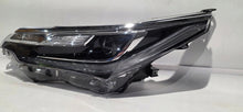 Laden Sie das Bild in den Galerie-Viewer, Frontscheinwerfer Toyota Corolla 81150-02L70 Laser Links Scheinwerfer Headlight SCH5144334589cn